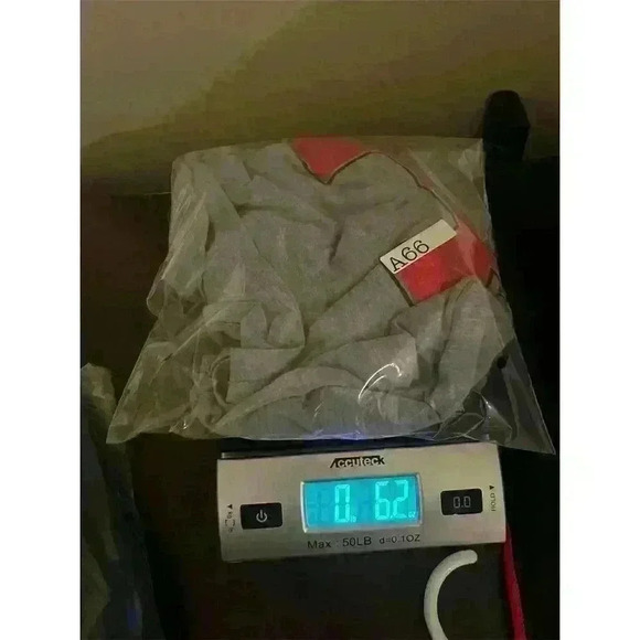 Under Armour Men's Gray Loose Fit HeatGear T-Shirt Size L - Picture 10 of 10